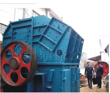 高效石打石細(xì)碎機(jī)