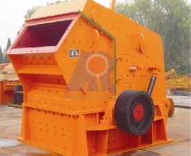 供應(yīng)高鉻合金板錘反擊式石子整形機