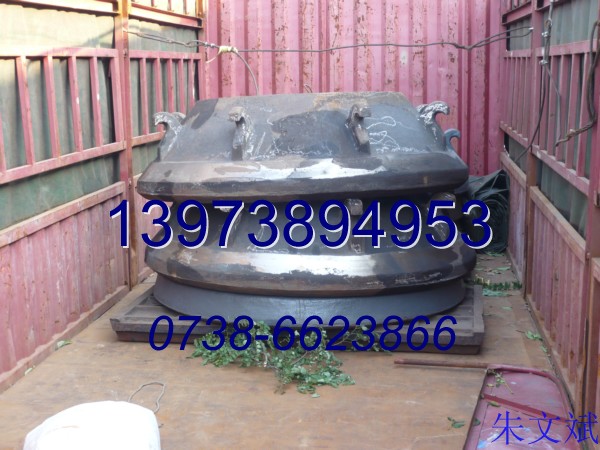 根據(jù)客戶要求生產(chǎn)各型號(hào)耐磨銅鑄件等產(chǎn)品圖片