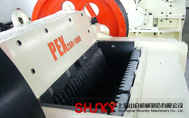 山啟機械較新型jce系列顎式破碎機高效更耐用產品圖片