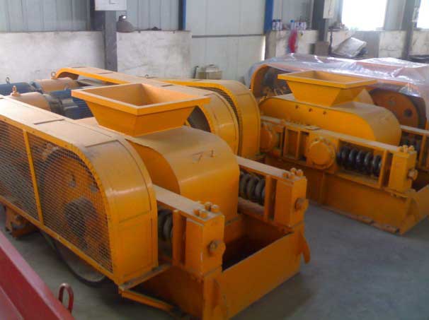 河南華東專業(yè)雙齒輥破碎機(jī)