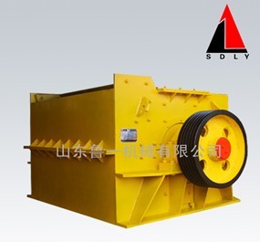 PC系列箱式破碎機(jī)產(chǎn)品圖片