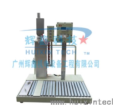 DCS-200B-FB重力式自動計量液體灌裝機產(chǎn)品圖片