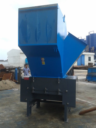 塑膠片型粉碎機(jī)/塑料破碎機(jī)產(chǎn)品圖片