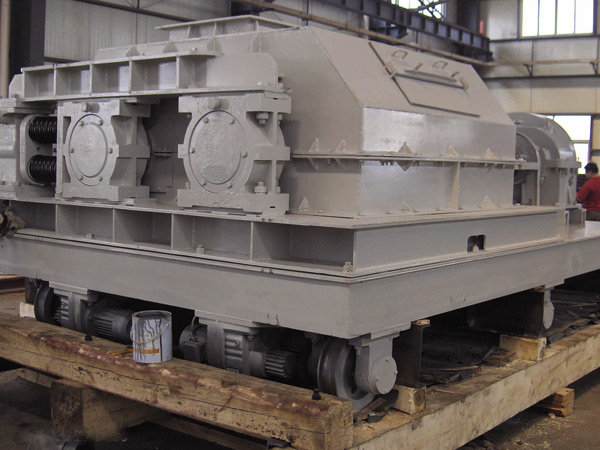 濟南安地雙齒輥破礦機產(chǎn)品圖片