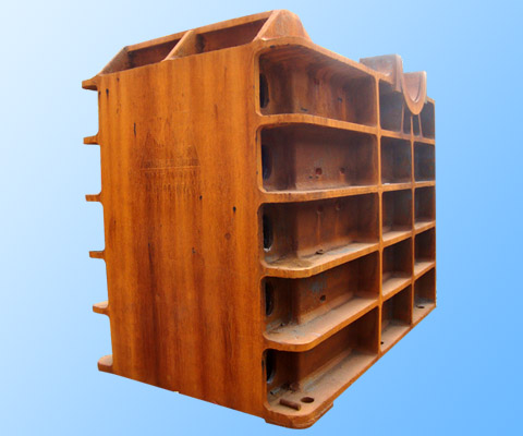 重型鄂式|顎式破碎機(jī)機(jī)殼產(chǎn)品圖片