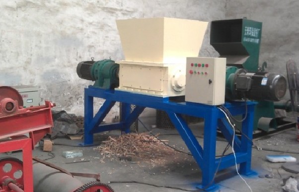 多功能鐵屑粉碎機(jī)，新型鐵絲撕碎機(jī)