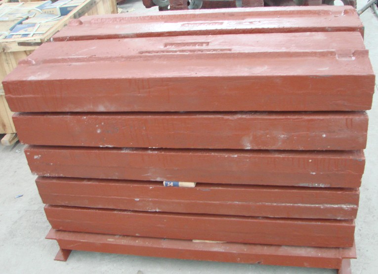 反擊式破碎機配件、礦山備件、耐磨件產(chǎn)品圖片