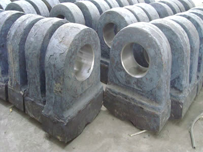 雙液合金錘頭  高鉻復(fù)合錘頭 雙金屬熱復(fù)合錘頭 耐磨錘頭 破碎機錘頭