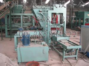 佛山小型磚機型號產(chǎn)品圖片