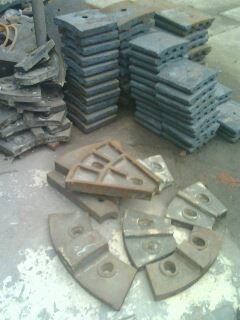 供打散機錘頭，筒體襯板，高鉻合金等水泥建材機械耐磨鑄件產(chǎn)品圖片