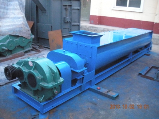 螺旋輸送機廠家供應(yīng)雙向螺旋輸送機