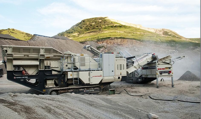 C-1540E油電兩用履帶移動圓錐式破碎站產(chǎn)品圖片