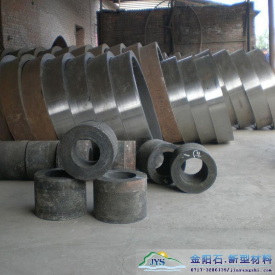 供應(yīng)各種優(yōu)質(zhì)雷蒙磨配件，錳鋼合金磨輥磨環(huán)壽命更長，更耐磨