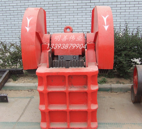 小型鄂式破碎設(shè)備PE-500*750產(chǎn)品圖片