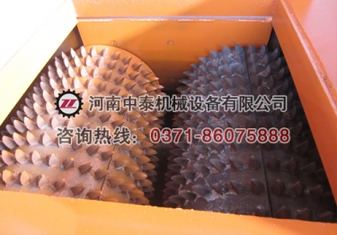 2PG型鏈條式對輥破碎機(jī)