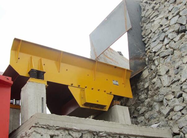 給料機 山東破碎專業(yè)宇翔機械產(chǎn)品圖片