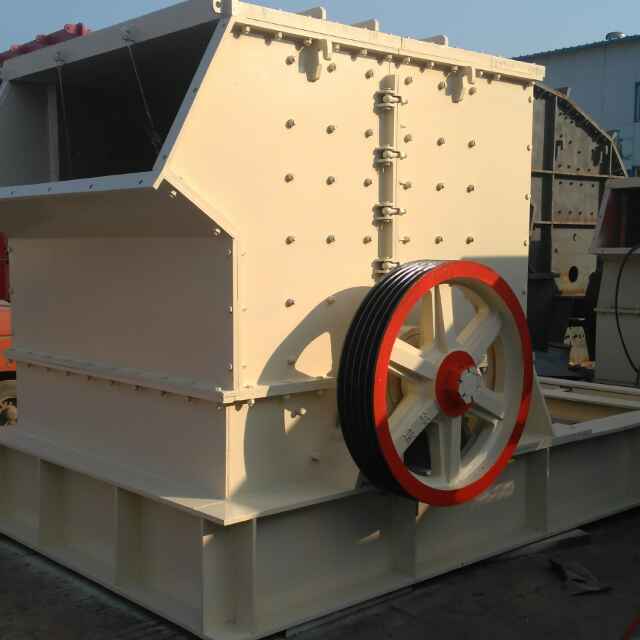 液壓開(kāi)箱式破碎機(jī)