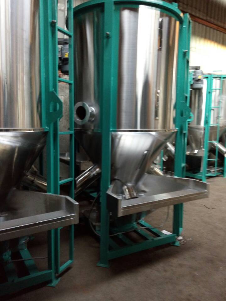 立式大容量攪拌機|混色混料機產品圖片