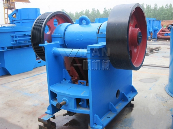 一帆供應(yīng)大型顎式破碎機(jī)產(chǎn)品