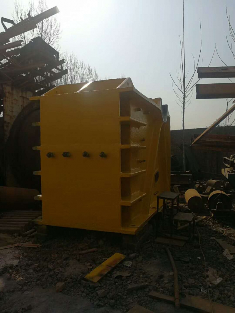 出售二手900*1200破碎機(jī)產(chǎn)品圖片