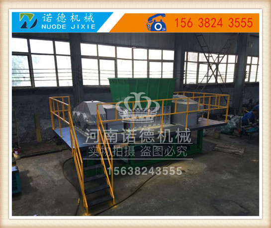 金屬桶撕碎機(jī)可以粉碎廢舊三輪車(chē)，廢舊自行車(chē)，廢舊