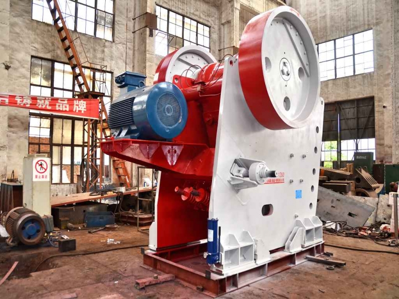 歐版顎式破碎機產(chǎn)品圖片