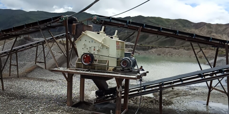 山芬69破碎生產(chǎn)線產(chǎn)品圖片