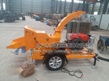 恒諾HN-小型移動(dòng)樹枝粉碎機(jī)設(shè)備廠出廠產(chǎn)品圖片