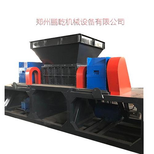 礦泉水瓶撕碎機是廢物利用環保設備