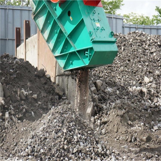 石頭粉碎斗風(fēng)勁角弓鳴將軍獵渭城