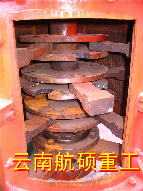 麻栗坡煤炭破碎機(jī) 新型礦石立式粉