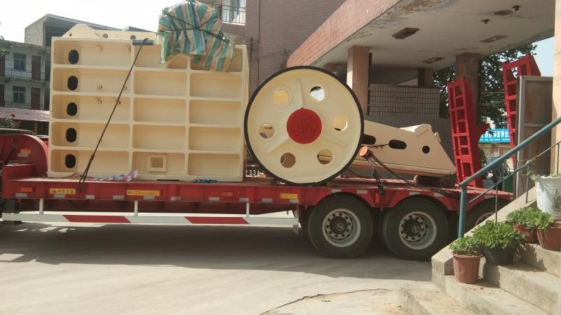 顎式破碎機配套什么設備使用