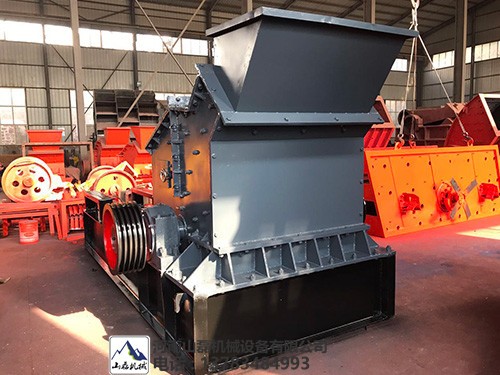 山磊PCL1500河卵石數(shù)控立軸制砂機產(chǎn)品圖片