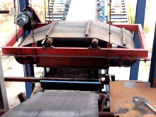 移動(dòng)破除鐵器專(zhuān)業(yè)廠家-富達(dá)機(jī)械歡迎您來(lái)電咨詢(xún)移動(dòng)破除鐵器產(chǎn)品圖片