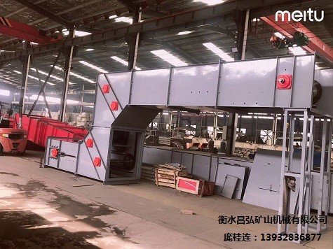 高溫物料輸送Z型提升機，低功耗，節(jié)能環(huán)保