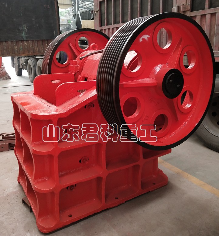 鄂式破碎機產(chǎn)品圖片