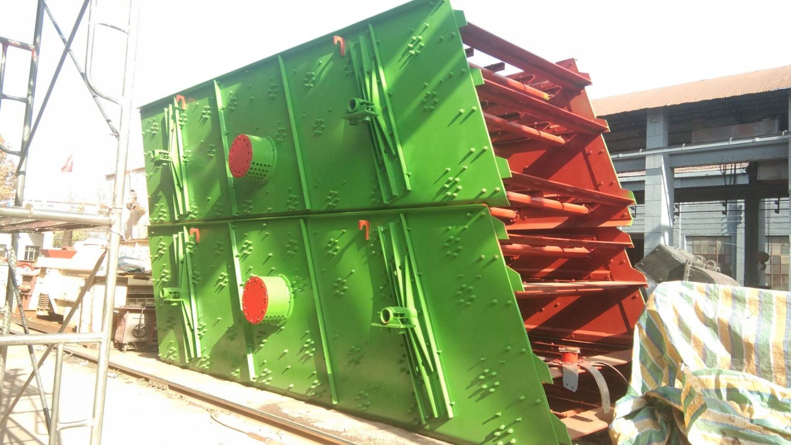 河南廠家專業生產圓振動篩產品圖片