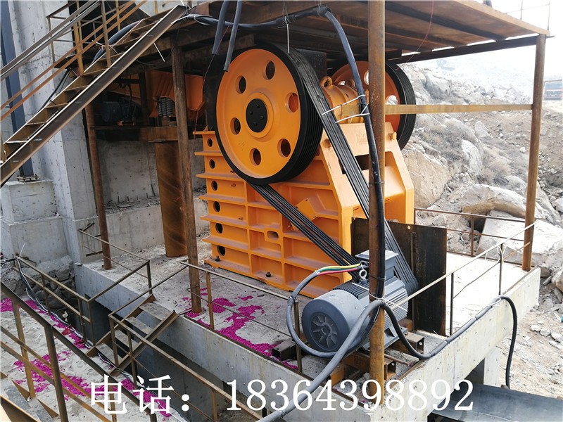 山東黑山路橋機(jī)械供應(yīng)各種顎式破碎機(jī)產(chǎn)品圖片