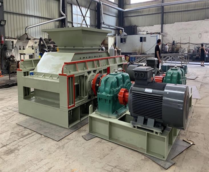 新疆對輥制砂機(jī)時產(chǎn)20-80噸型號齊全產(chǎn)品圖片