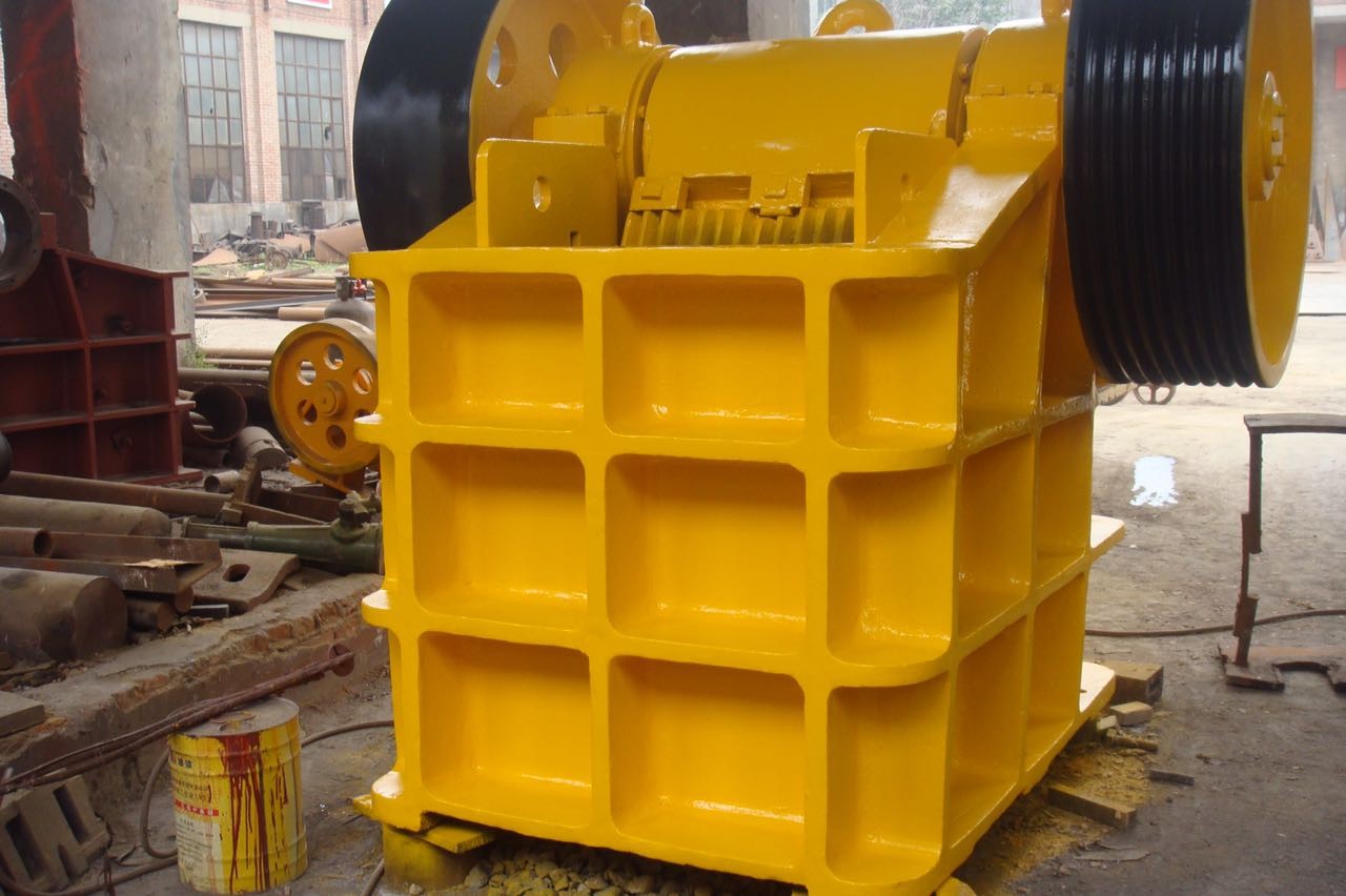 廣西賀州PE顎式破碎機生產(chǎn)廠家