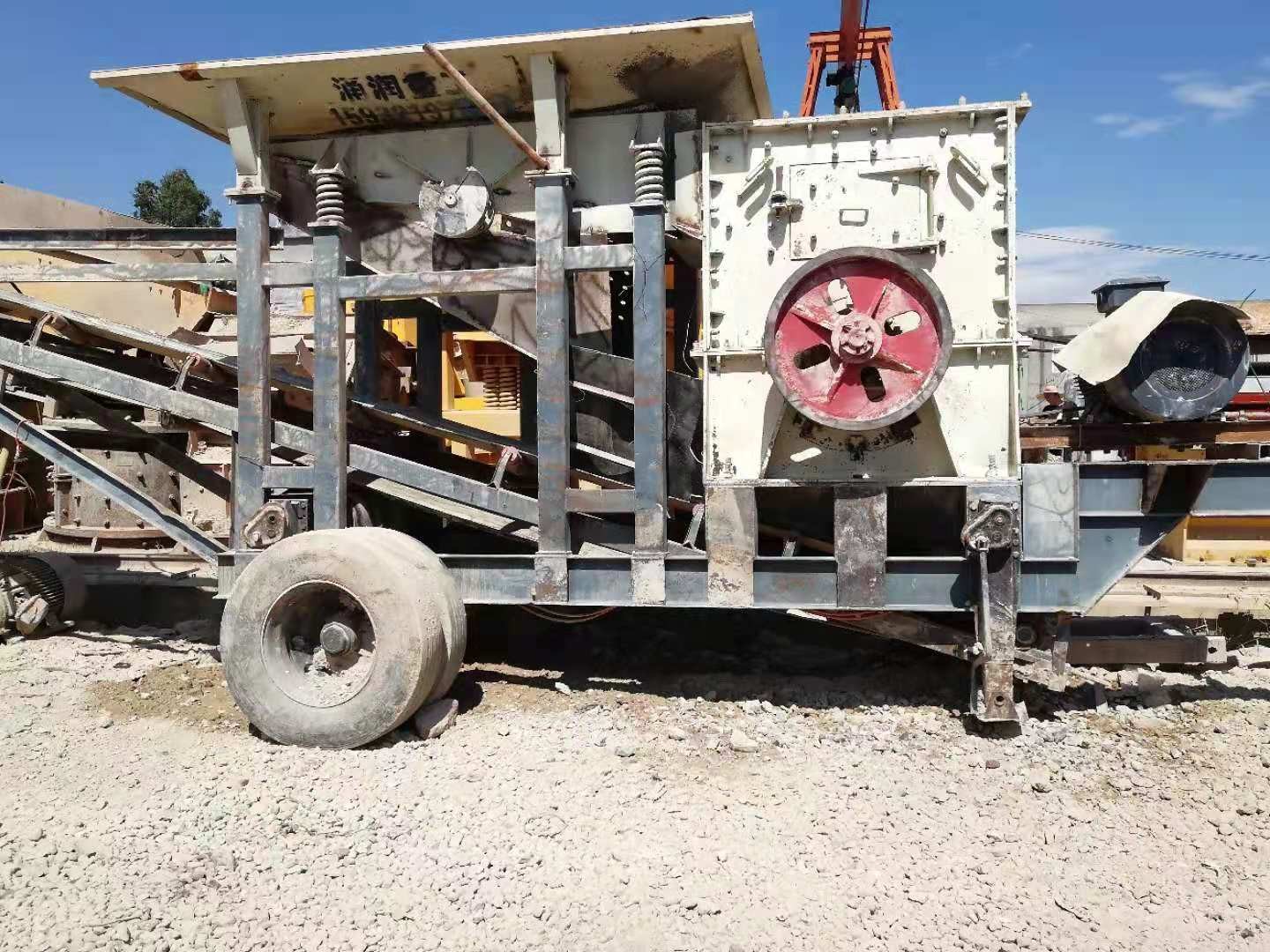 二手半移動式1010錘式石料破碎機(jī)碎石機(jī)石子生產(chǎn)線出售產(chǎn)品圖片