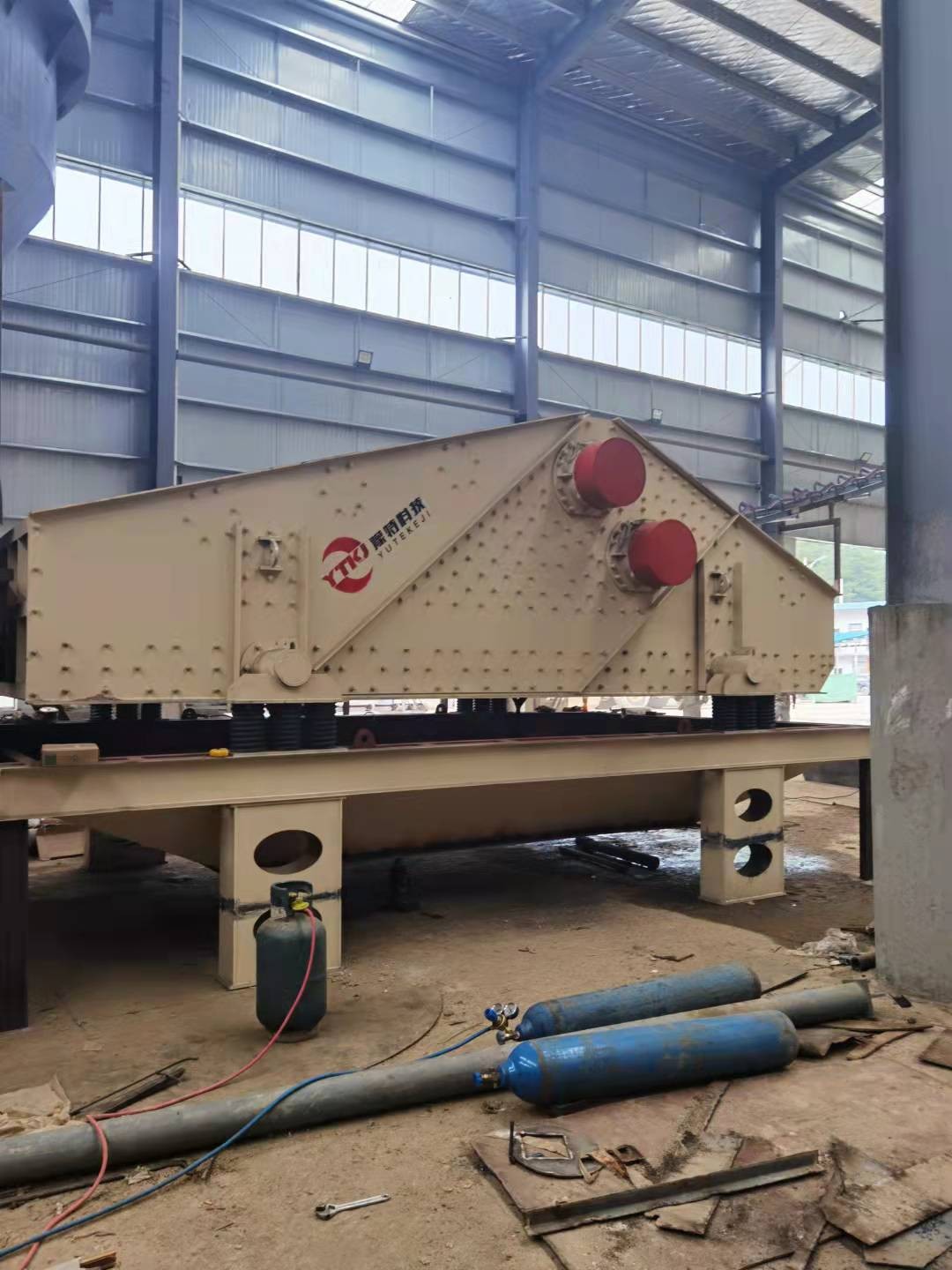 LZS系列直線振動(dòng)篩