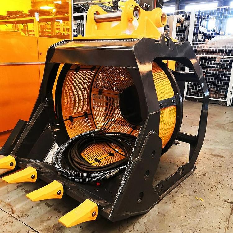 國產(chǎn)SF-260挖機(jī)振動篩斗滾筒篩分斗產(chǎn)品圖片