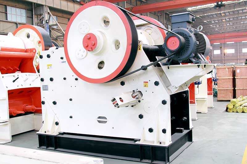 歐版顎式破碎機(jī)，廠家直銷，價(jià)格優(yōu)惠
