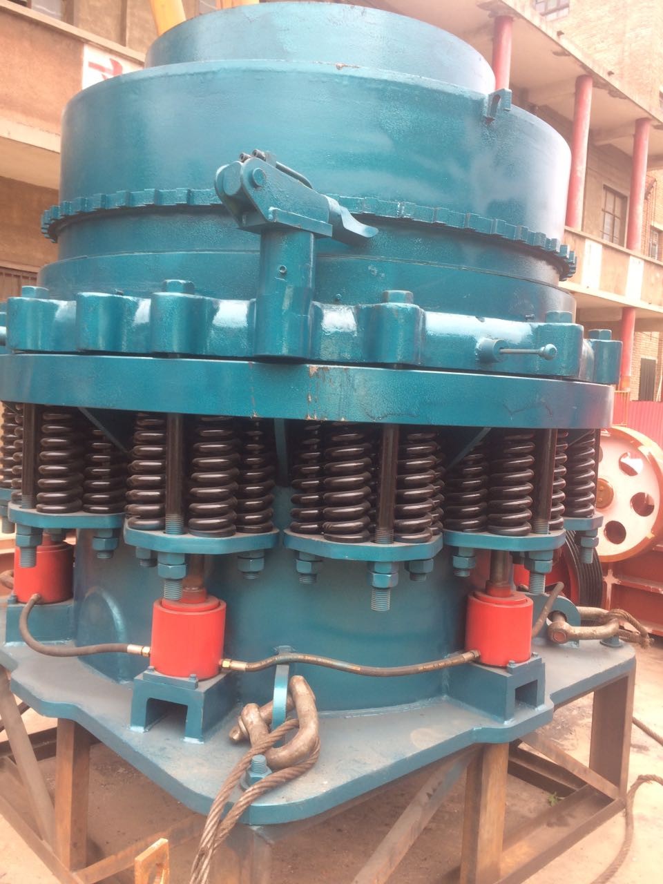 單缸液壓圓錐破碎機