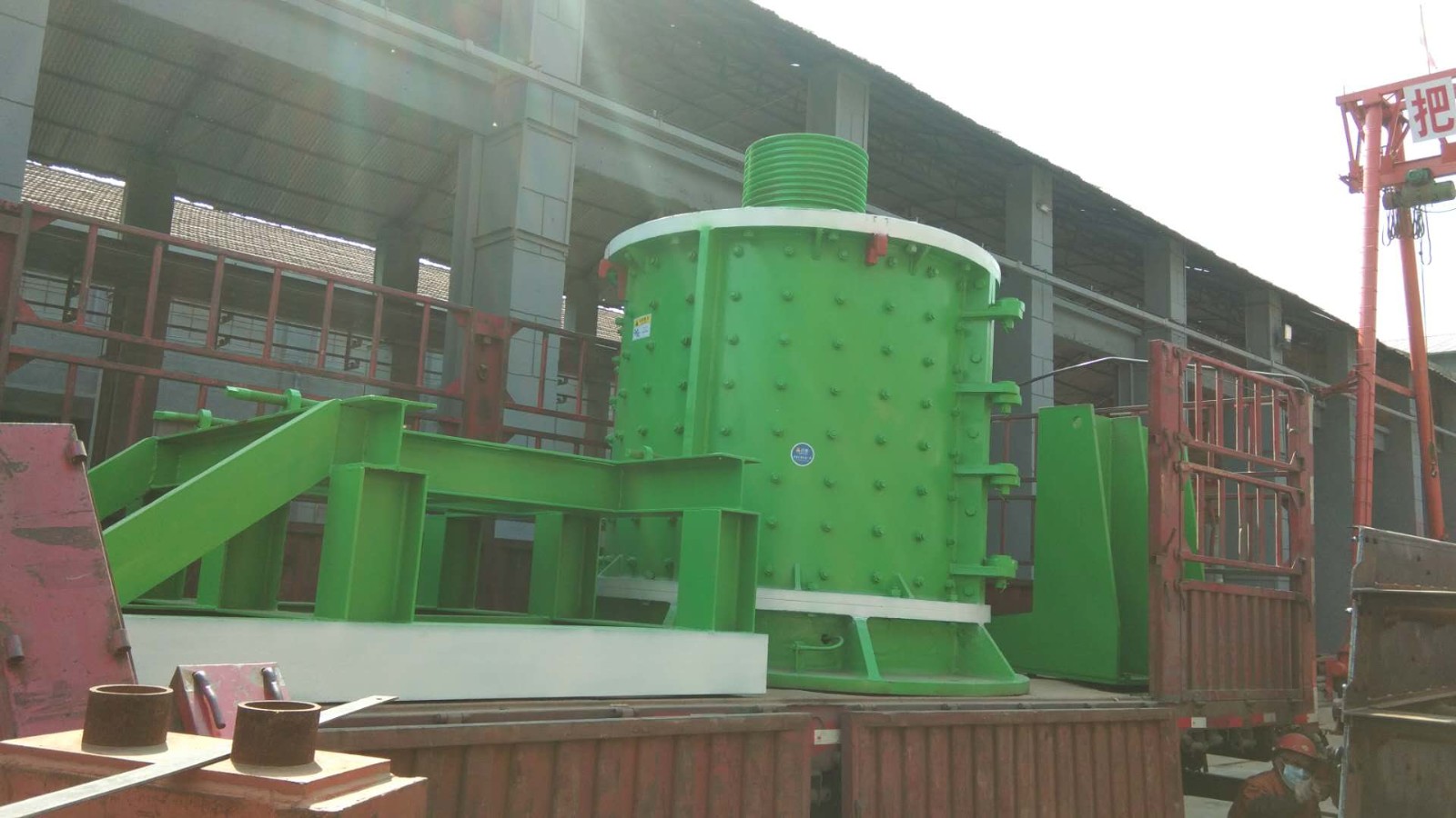 河南少重高效復(fù)合破碎機(jī)，制砂機(jī)