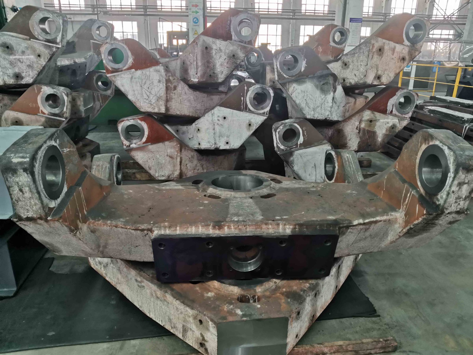 破碎機(jī)鑄造耐磨件