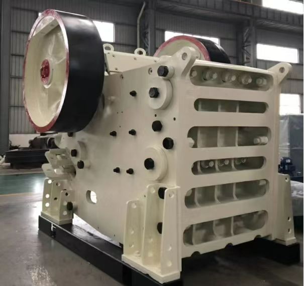 C系列歐版顎式破碎機(jī)   礦石破碎機(jī)