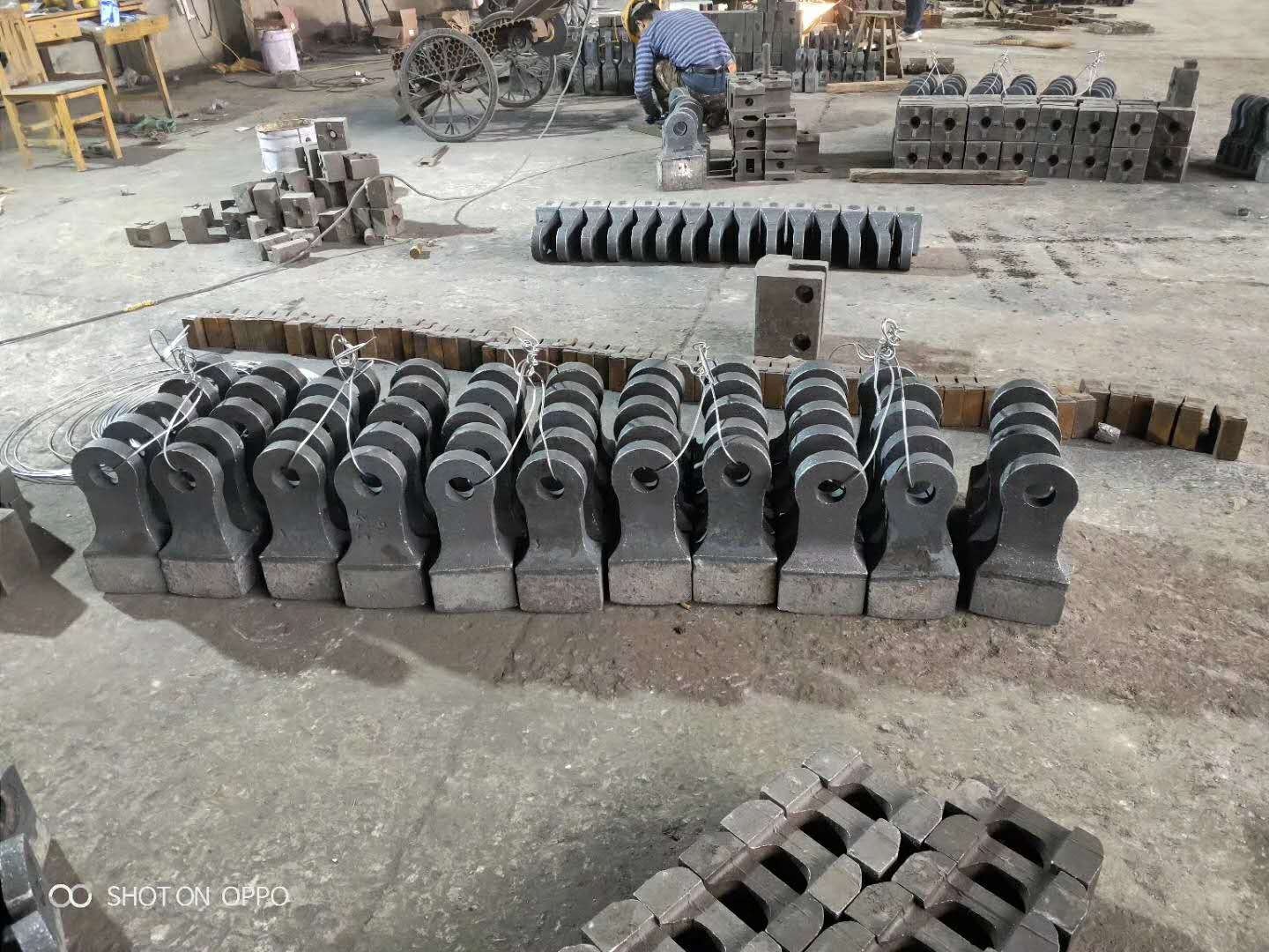破碎機配件耐磨錘頭 高錳鋼鑄件 錘式破碎機合金錘頭